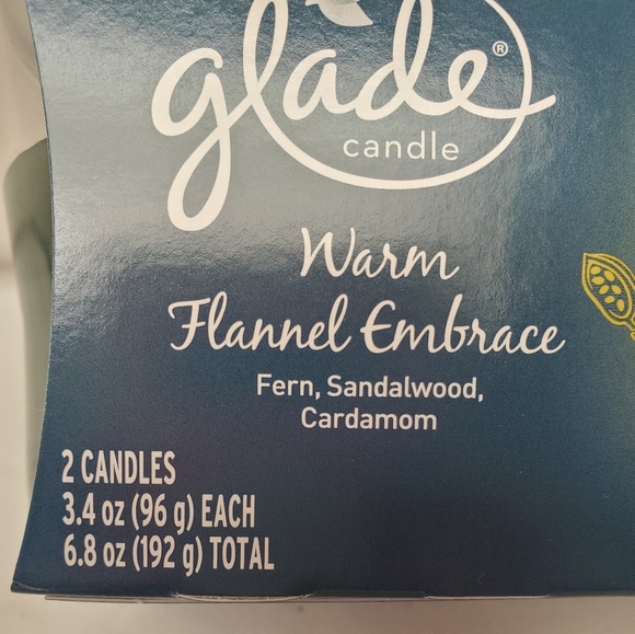 Candles warm flannel embrace - Picture 2 of 4